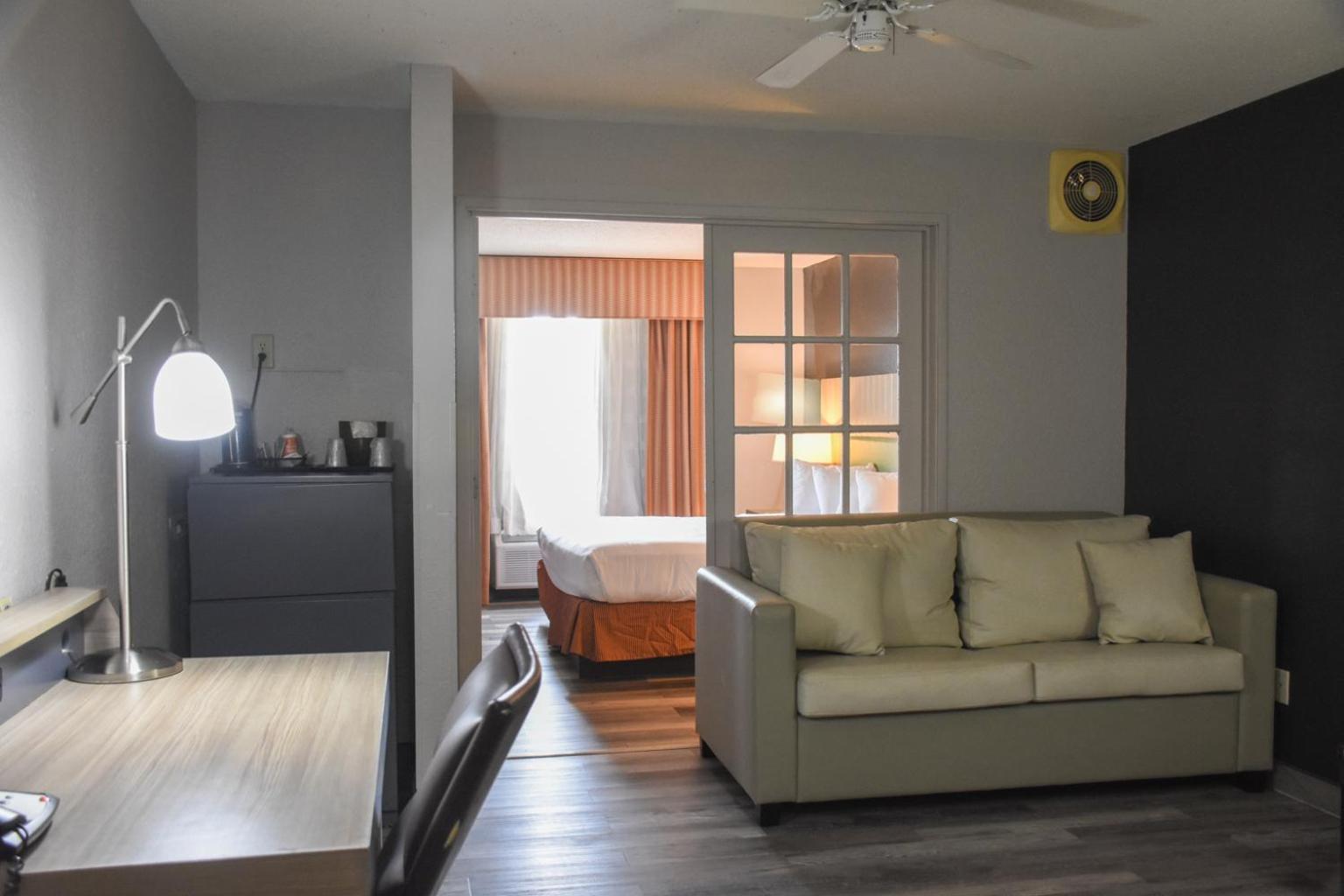 Country Inn & Suites By Radisson Bloomington-Normal West, Il Esterno foto